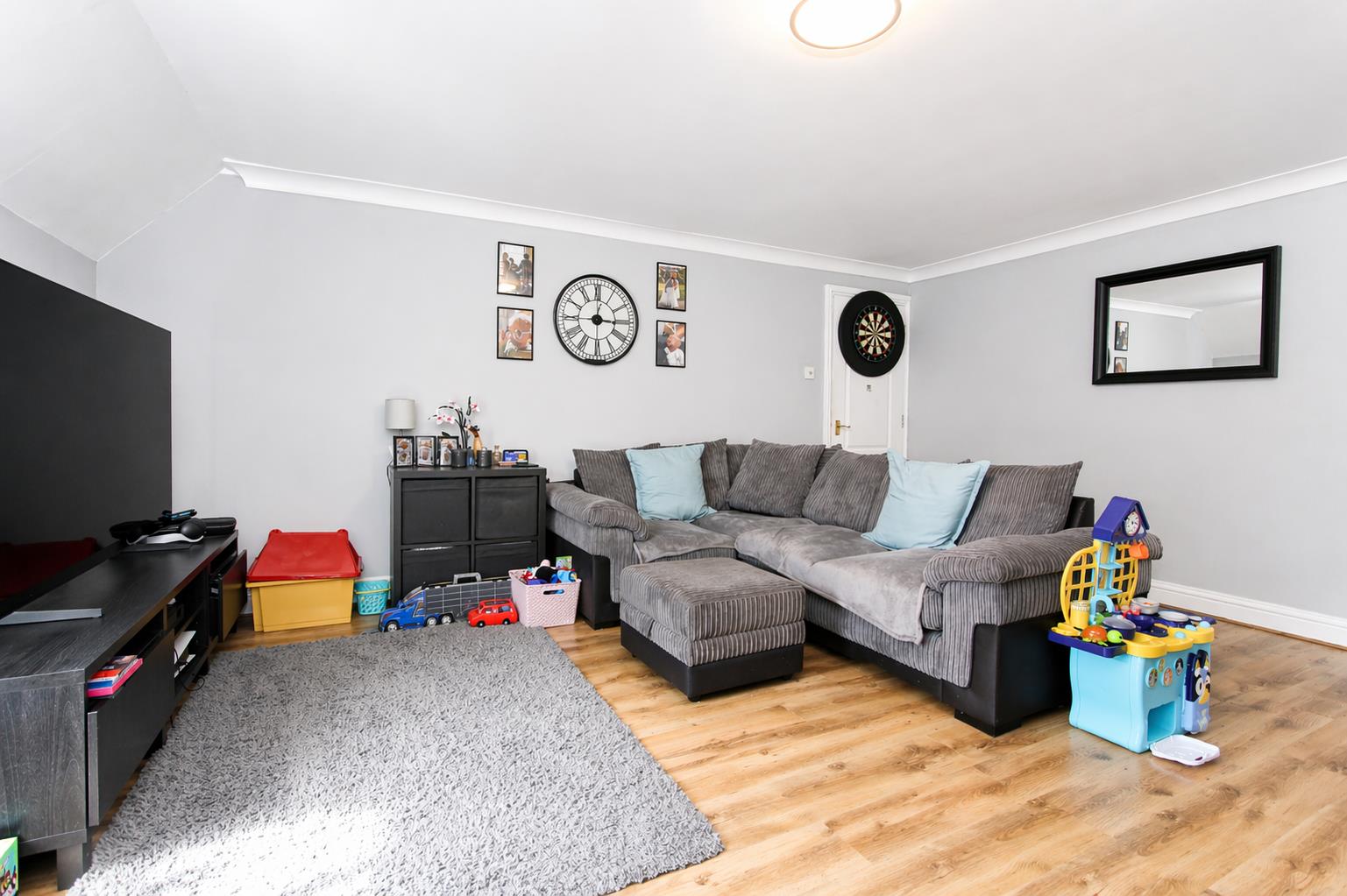 6 Kempton Lodge, 21 Church Paddock Court, Wallington